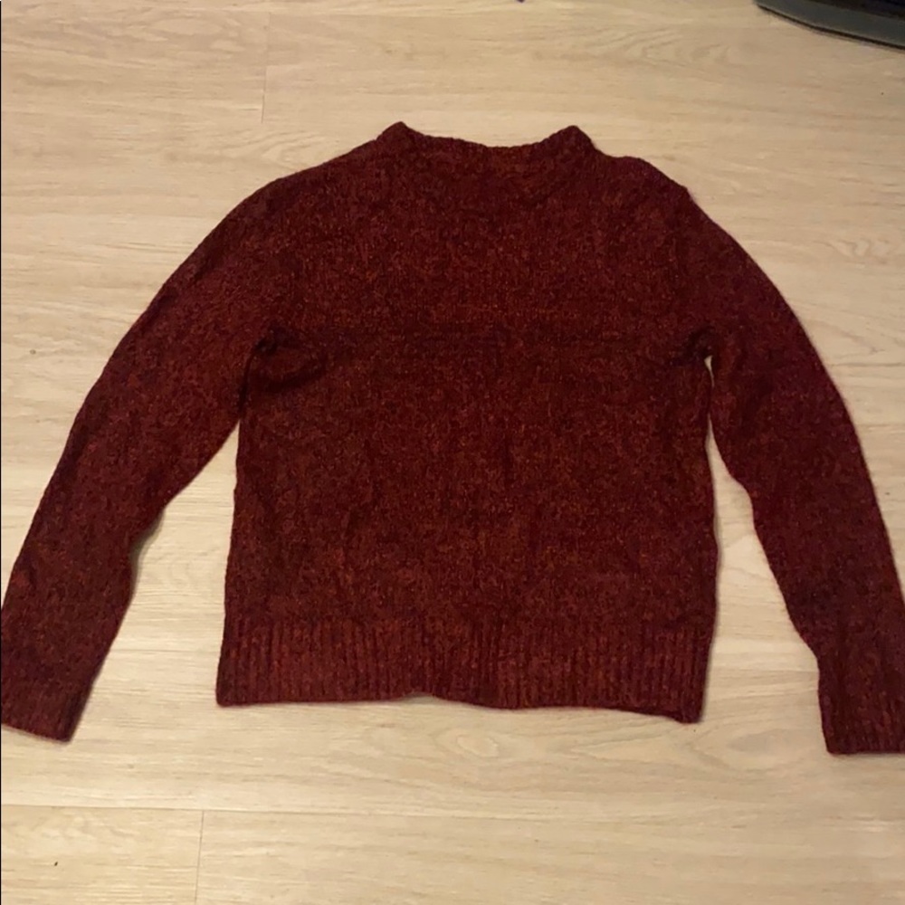 Red/black knit H&M sweater